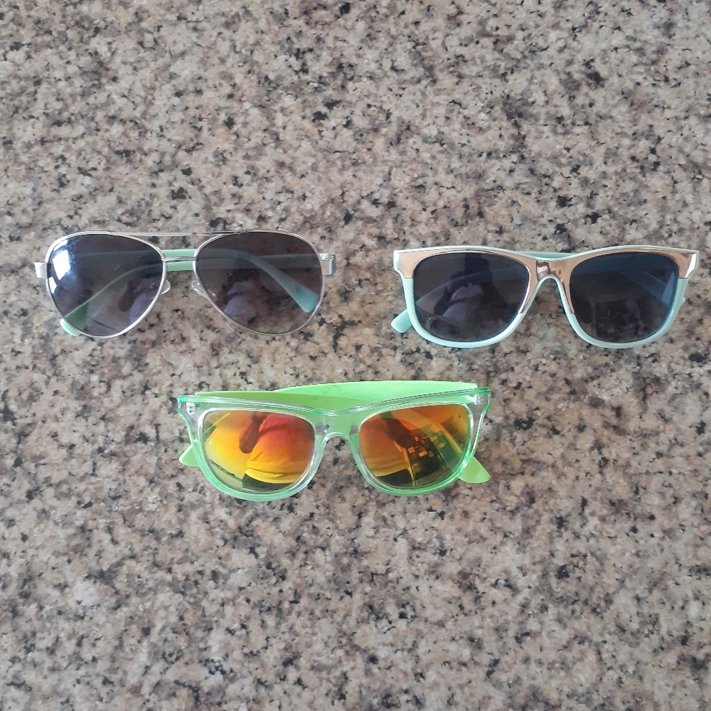 3 Pairs/Sunglasses Bundle Deal $$$